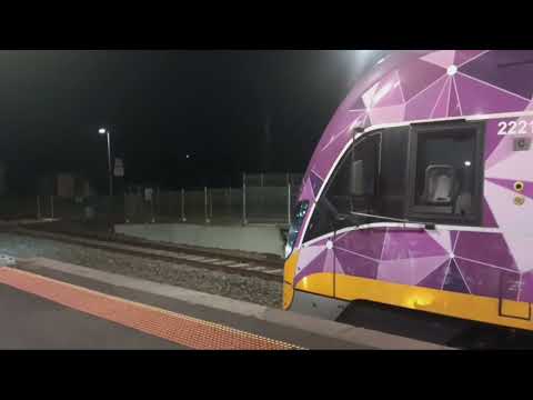V/line Vlocity night departure