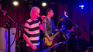 The Vapors at The Half Moon, Putney playing    'Somehow' on Sun. 12/4/26.