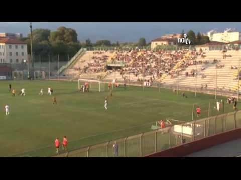 La Fiorentina ne fa tre, ma la Lucchese gioca bene