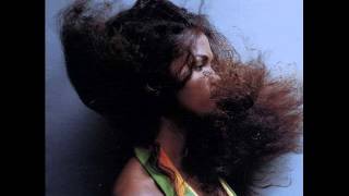 Damian Marley - Beautiful ft. Bobby Brown