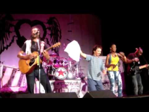 Say Hey -  Michael Franti & Spearhead feat. Cherine Anderson @ Senator, Chico CA