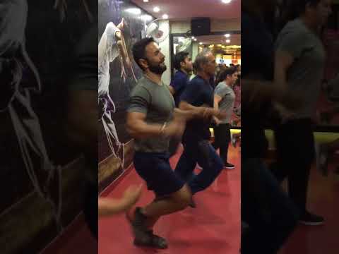 Bindarkhiya Tribute || Saini Surinder & Gupsy Aujla || Burn zym Zirakpur || First Love Bhangra(2018)