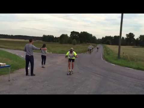 Lasse Nilsson jagas av klungan