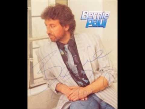 Bernie Paul - Her Make Up (Dneska už to vím)