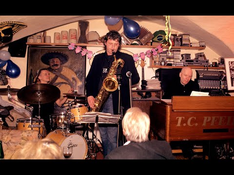 JUNK FUNK by T.C. Pfeiler™® ©Copyright Soc. AKM Austria Hammond B3 Dudli Gradischnig Jazz organ