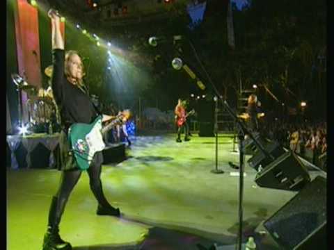 Go Go's - Intro - Head Over Heels - Live In Central Park - May 15, 2001