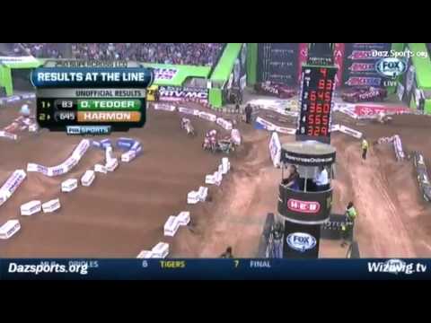 Chad Gores Crash LCQ 250 AMA Supercross 2014 Houston