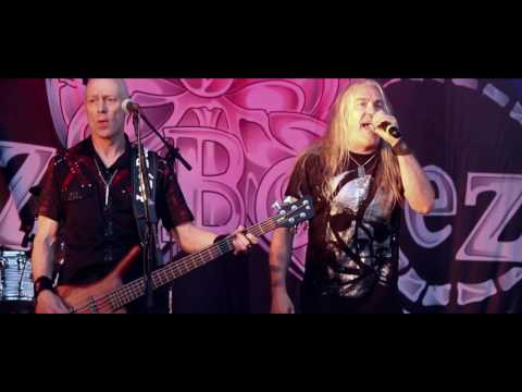 LAZY BONEZ - First To Go, Last To Know (OFFICIAL LIVE)