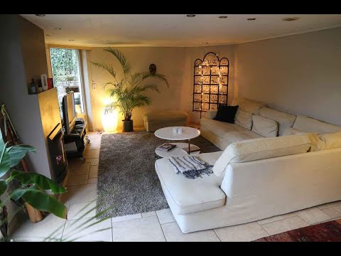 download lagu mp3 mp4 Brugge Rent Apartment, download lagu Brugge Rent Apartment gratis, unduh video klip Brugge Rent Apartment