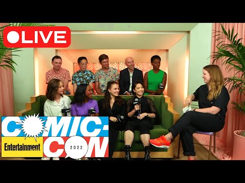 'Paper Girls' Panel | SDCC 2022 | Entertainment Weekly