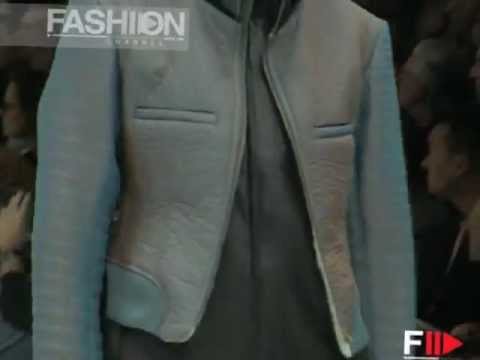 "Issey Miyake" Autumn Winter 1997 1998 Paris 2 of 4 pret a porter woman by FashionChannel