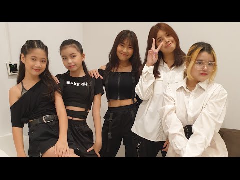 งาน Christmas @Robinson Lopburi #cover  #savage  #aespa