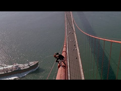 Bond and Zorin Fight on the Golden Gate Bridge