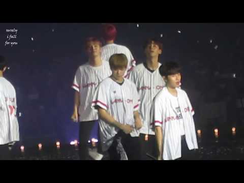 180805 Wanna One World tour in Bangkok - Gold Bae Jinyoung focus (배진영 focus)