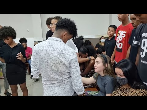 QUE LINDO VER DEUS FALA ,DEUS É TREMENDO  😭😭 -  Eliwelton Raymond    #jesus #assembleia