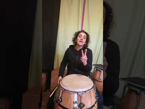 Tambor repique desde mano sola a  todas las semis entre palo y mano.