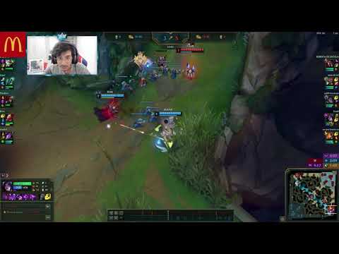 REVOLTA REAGINDO AO FLASH DO TITAN NO CBOLÃO KKKKKK