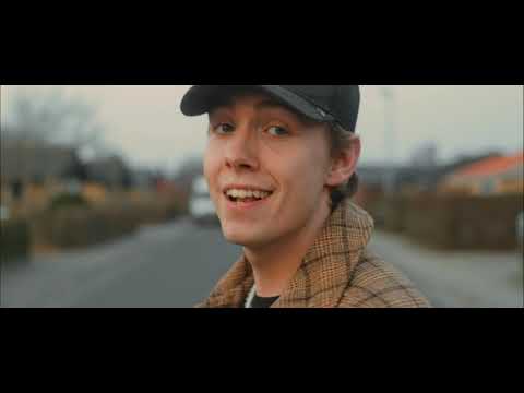 Mads Christian - Det Burde Være Mig (Officiel Musikvideo)