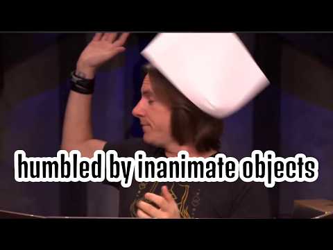 Critical Role struggling with inanimate objects for 10 minutes