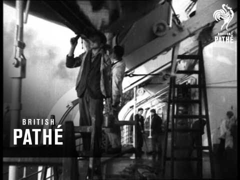 The Super "Wash And Brush Up" And The "Empress Of Britain" (1932)