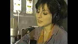 Tish Hinojosa -- When It Rains