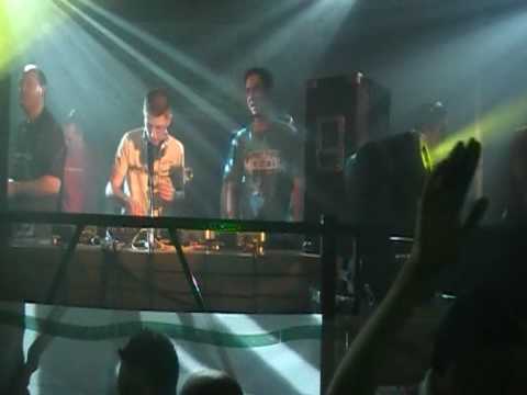 2 Raverz Present With The Crowd [Kaemon Remix] LIVE!