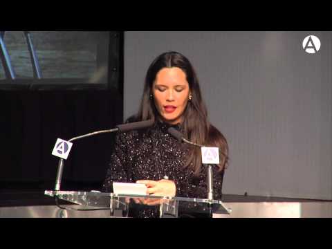 Jessica Conzen on Tangling in Art and Fashion