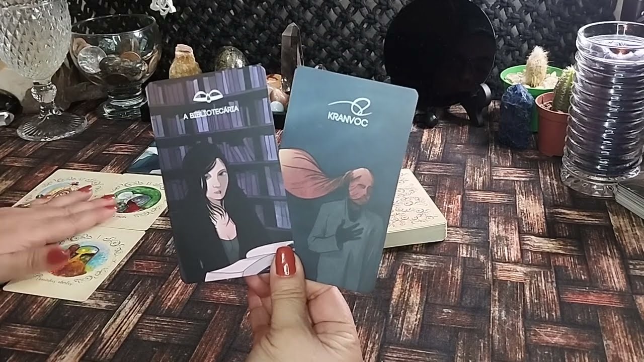 UMA PESSOA CHEIA DE CONTATINHOS E AGORA VIVE NA PERDA E ESCASSEZ. ⚖️💲⚔️#soucartomante #cartomante