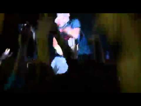 Johnyboy 11 11 13   последний трэк и брызги водой !