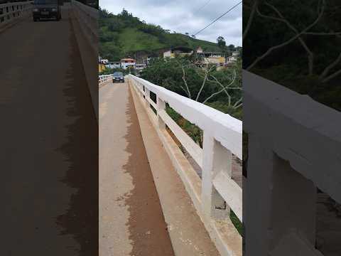 PONTE DA CHEGADA , CIDADE SÃO PEDRO DO SUAÇUÍ MG , SOBRE O RIO SUAÇUÍ MG