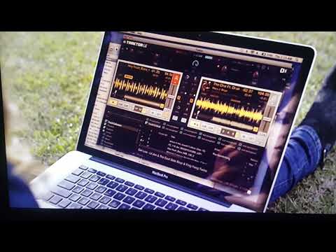 Pitch Perfect - "500 Miles\Titanium" (Beca's mashup, movie scene)