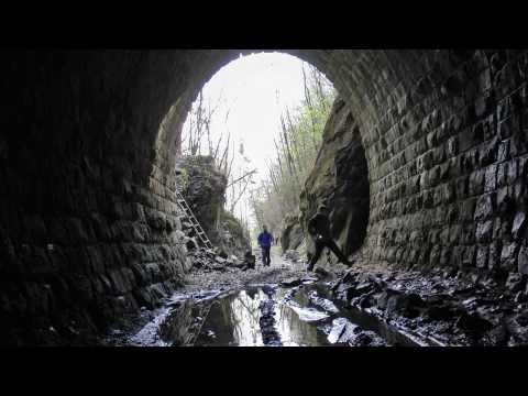 Prechod Slavošovským tunelom