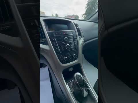 фото opel astra j 0