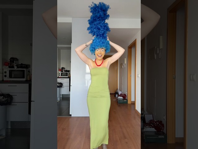 Vídeo relacionado con Los Simpson I-880654S - Disfraz de Marge (talla S de adulto)