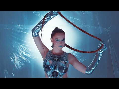 Chloe Jane - Keep Holdin' On (Set Me Free)