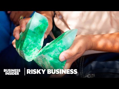 中國對 "血玉 "的渴求如何助長緬甸的風險貿易 | Risky Business (How China's Thirst For 'Blood Jade' Fuels A Risky Trade In Myanmar | Risky Business)