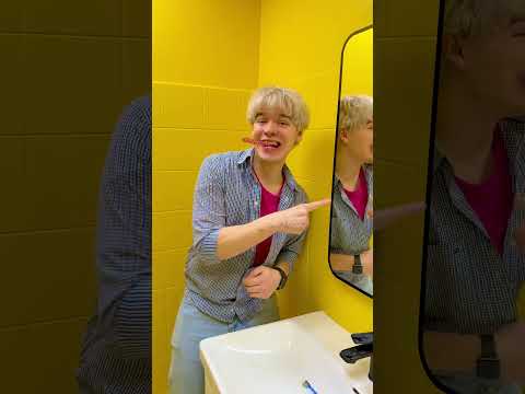 Чистим зубы