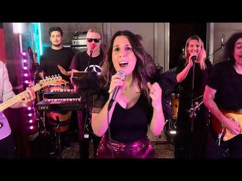 𝐓𝐮𝐫𝐧 𝐭𝐡𝐞 𝐁𝐞𝐚𝐭 𝐀𝐫𝐨𝐮𝐧𝐝 | Ultimate Live Band Performance | Sing It Live