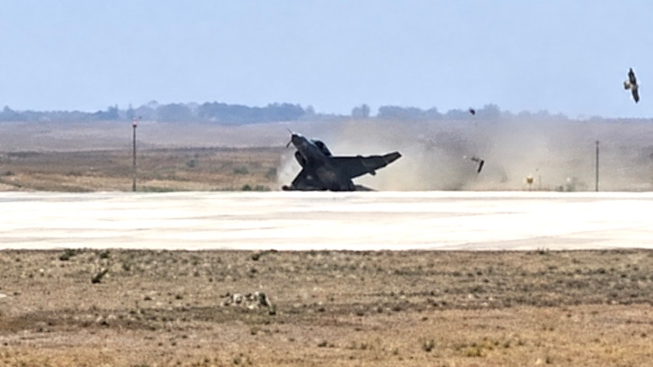 Pilot Pulls Up Too Late