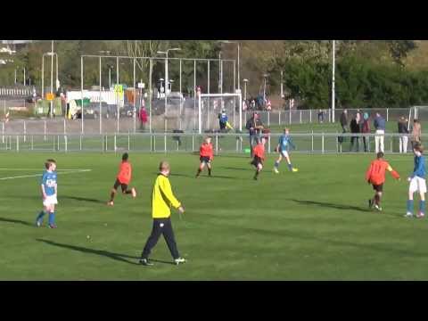 9 nov 2013 Kampong D3 - VV De Meern D4 com 4-1 Prachtig doelpunt Maurits, assist Sem (3-1)
