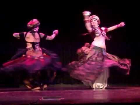 Carolena Nericcio, Megha Gavin and Philippa Moirai dancing at  Tribal Pura EdinburghShow