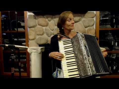 3086 - Slate Hohner Carmen Piano Accordion LMM 41 120 $599