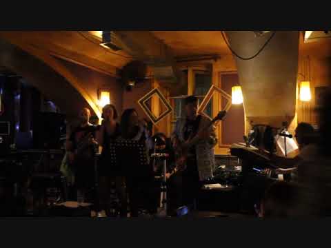 Peca Black & Kako Kad - Oughta know