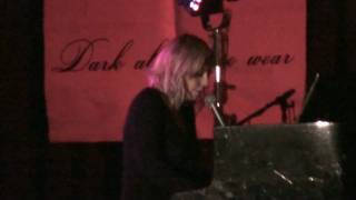 Anneke van Giersbergen - Trail of Grief (Agua De Annique)