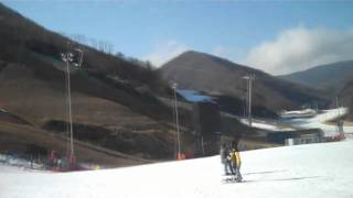 preview picture of video 'Skiing in Taebaek, South Korea'