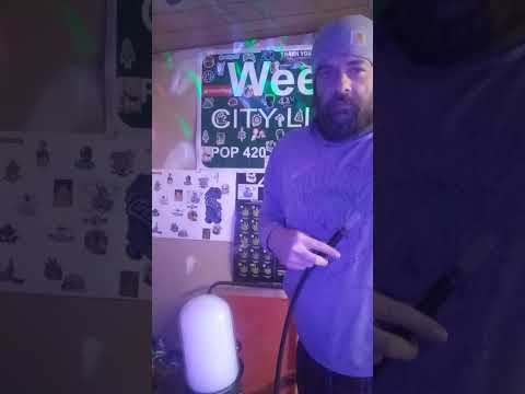 #kush #cake #burnin I'm my #stounden glass  oh this thing is a magnificent piece of work 🤡🔥🎄💨