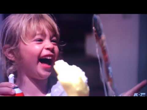 Ozzy and Jacks World Tour-Ozzy and Pearl have a play date