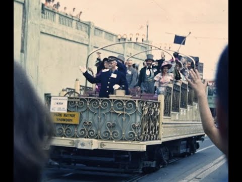 Montreal  Streetcars Last Ride  Parade*Défilé du dernier tour du tramway de montréal** STM
