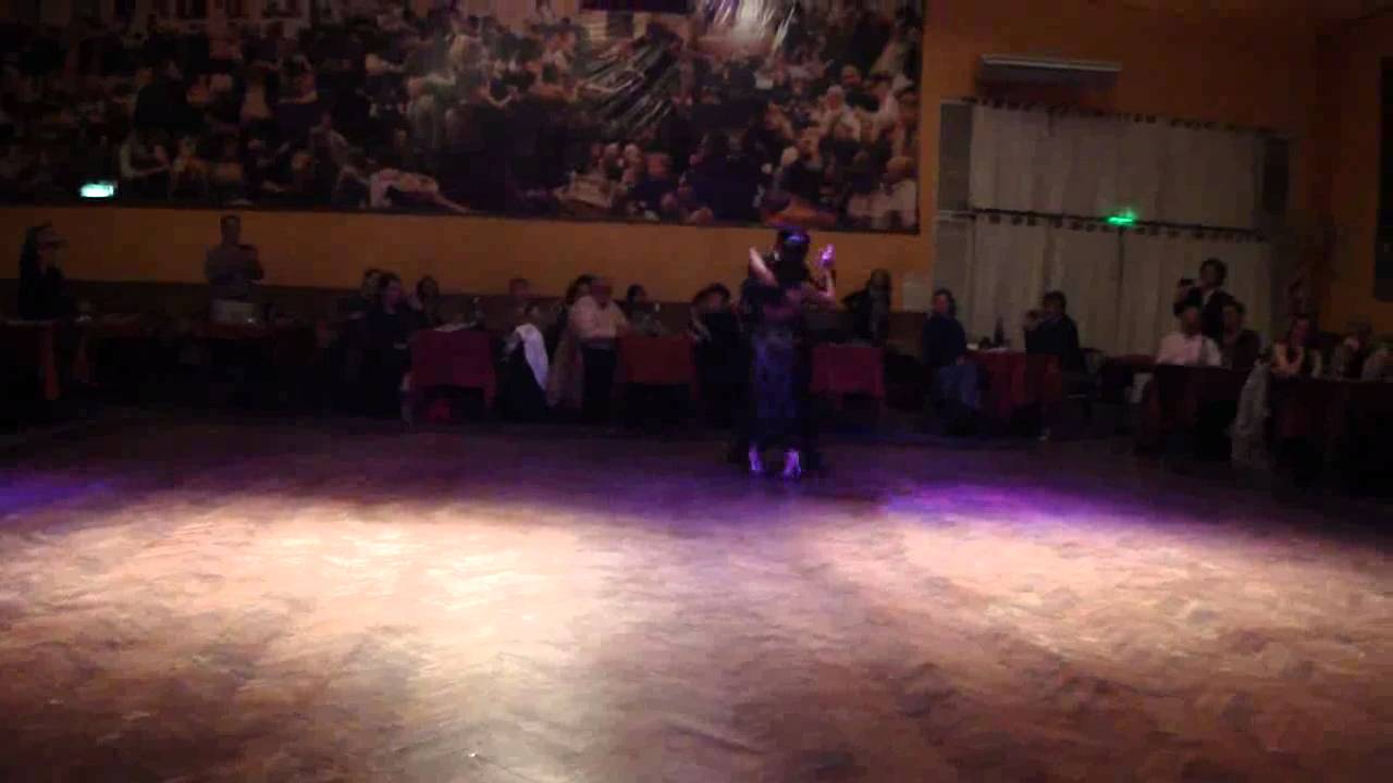 JUNIO 2012 - Silvana Anfossi y Matías Rodríguez - 3/4 - SALON CANNING