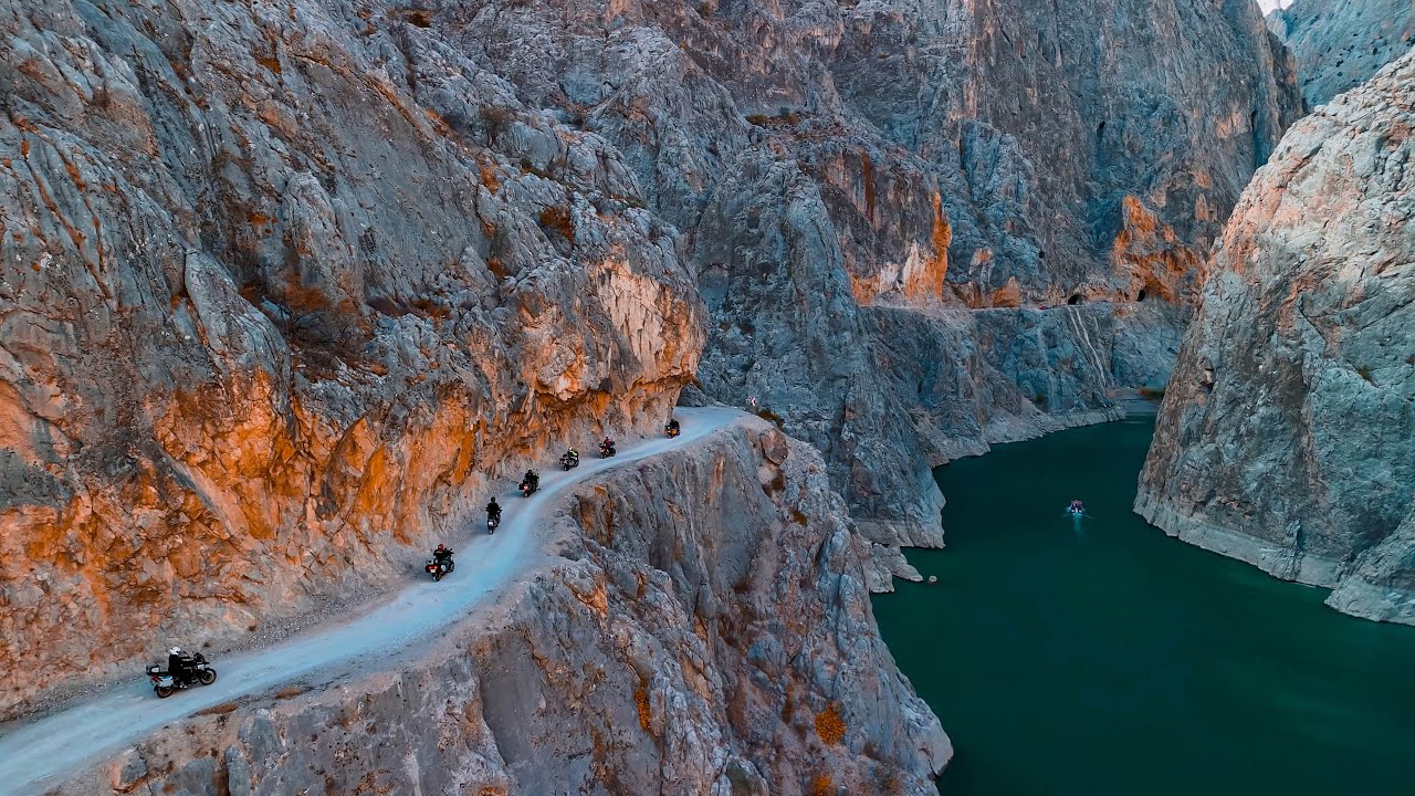 Kemaliye Taş Yolda Motosiklet Tutkusu